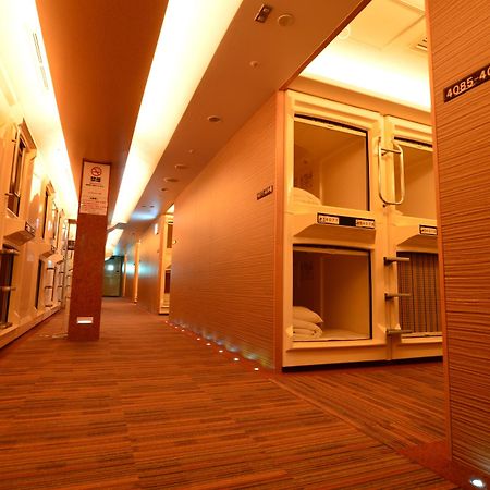 Capsule Inn Osaka - Caters To Men Екстериор снимка