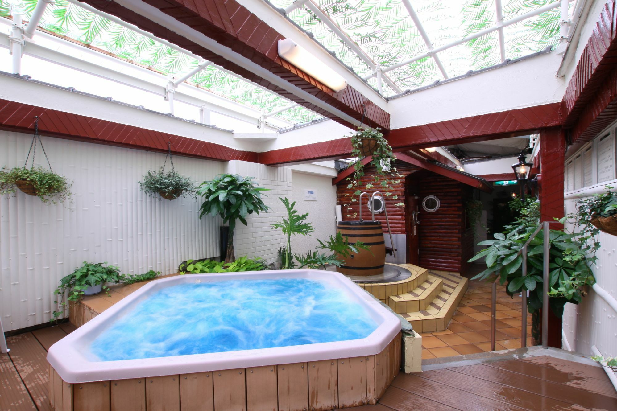 Capsule Inn Osaka - Caters To Men Екстериор снимка