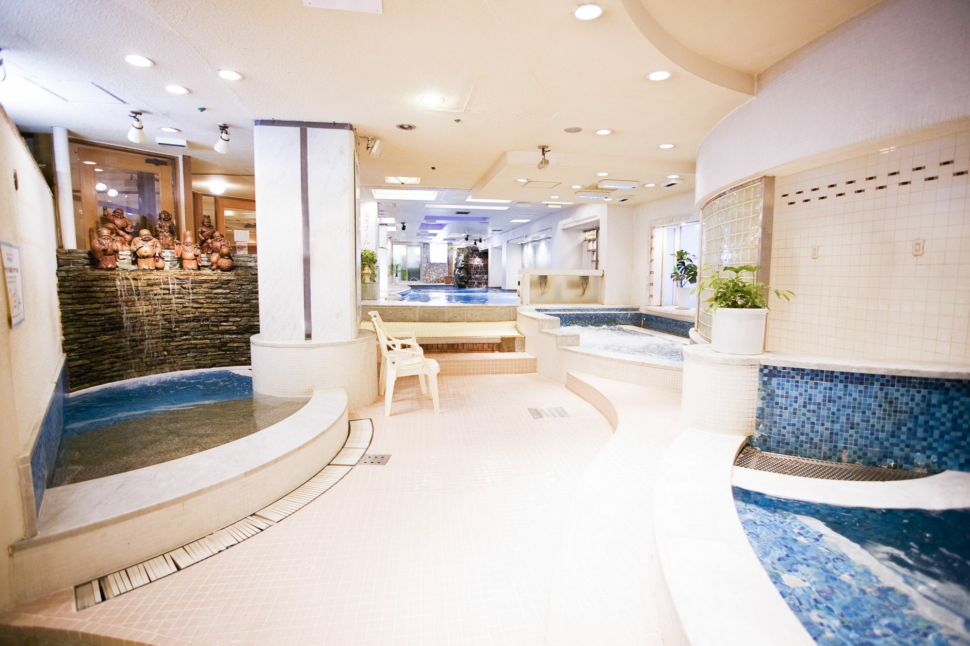 Capsule Inn Osaka - Caters To Men Екстериор снимка