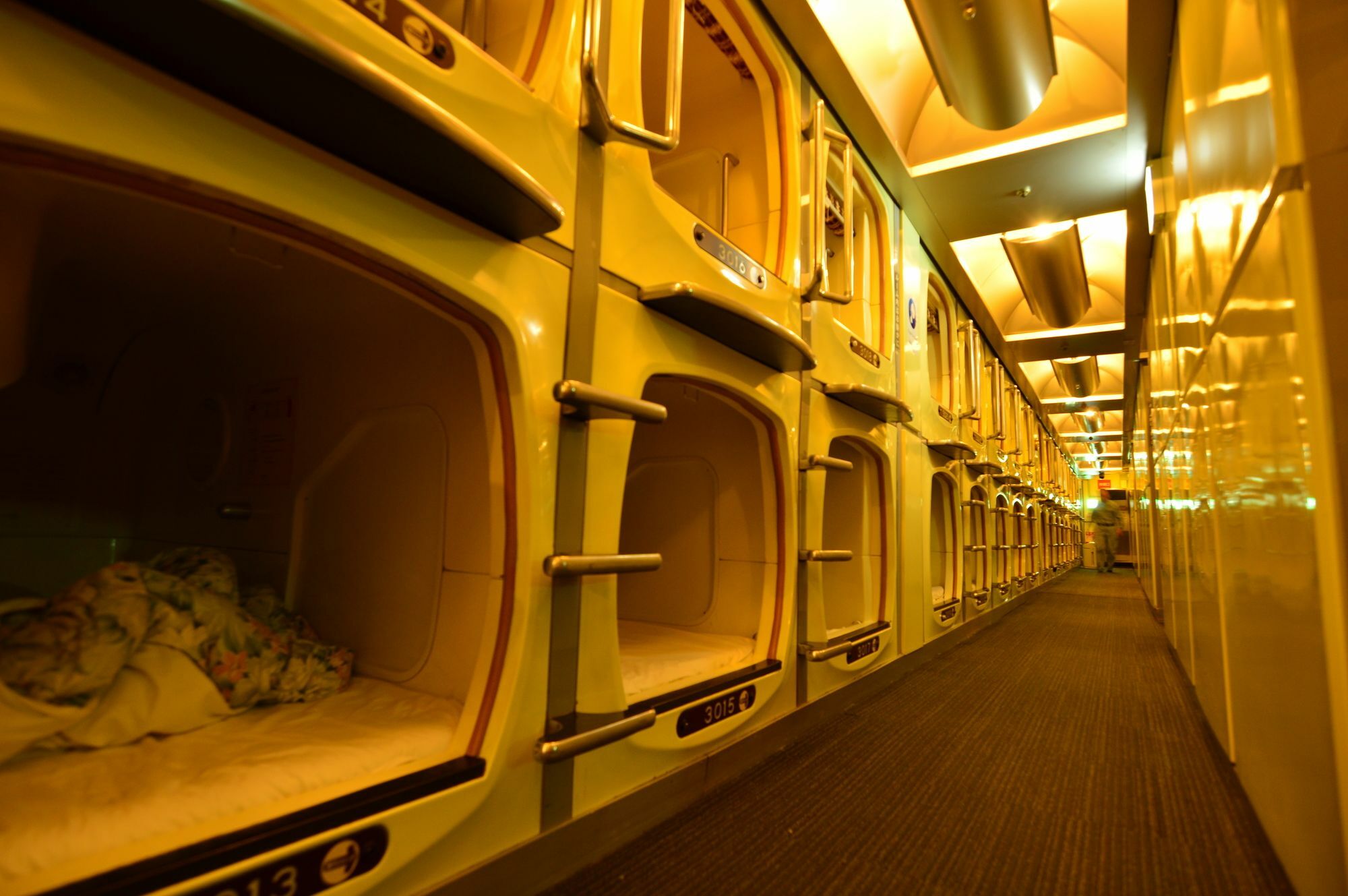 Capsule Inn Osaka - Caters To Men Екстериор снимка