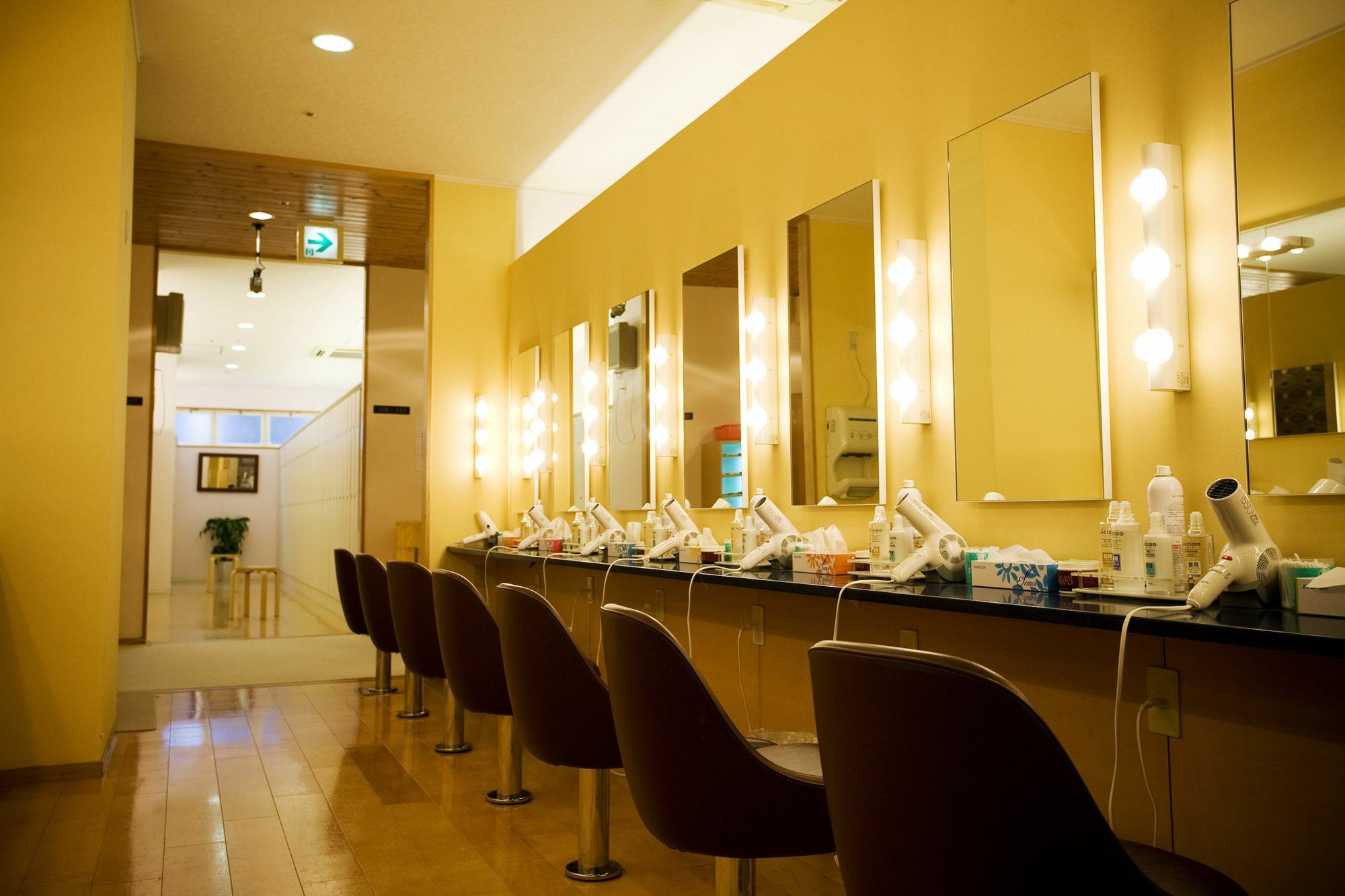 Capsule Inn Osaka - Caters To Men Екстериор снимка